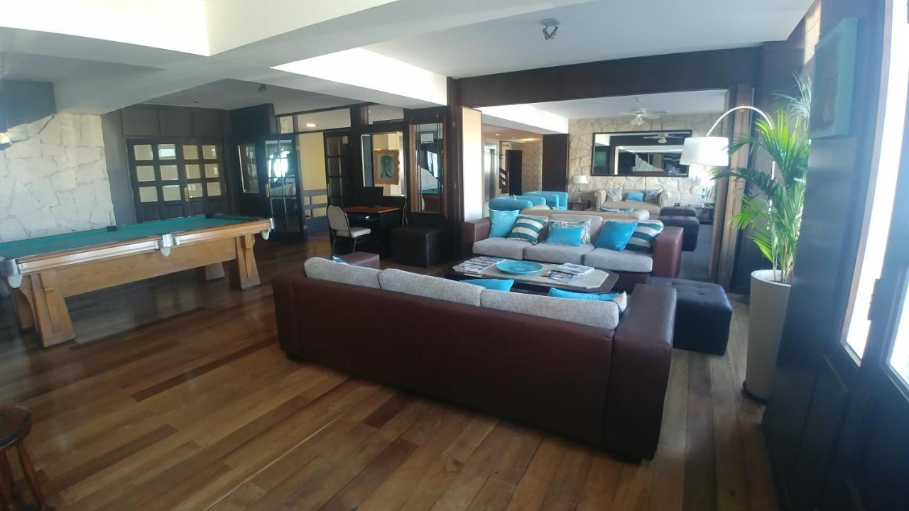 Rocas Hotel
